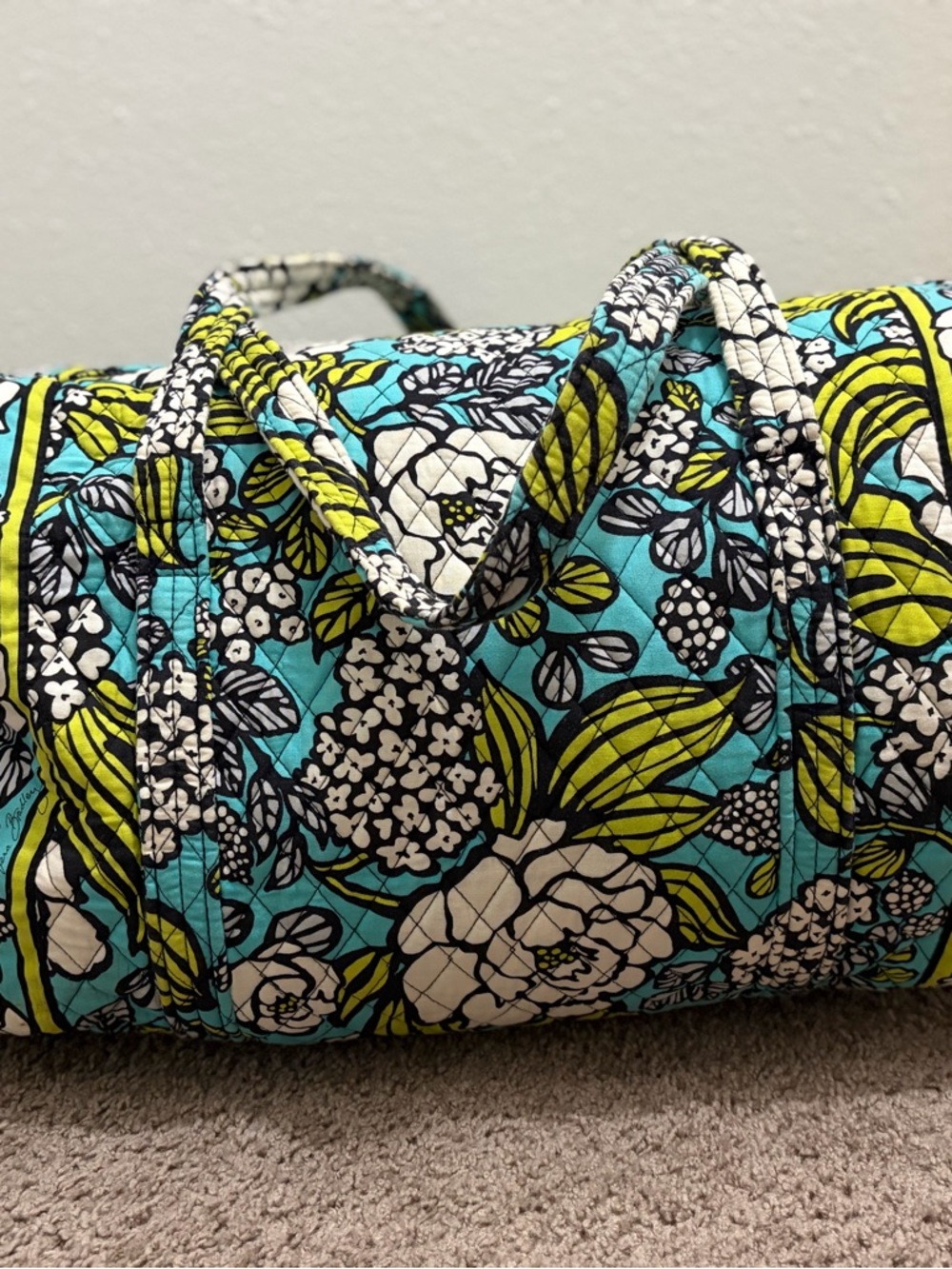 RETIRED PATTERN: Island Blooms Vera Bradley Original Large Travel Duffel - Picture 5 of 10